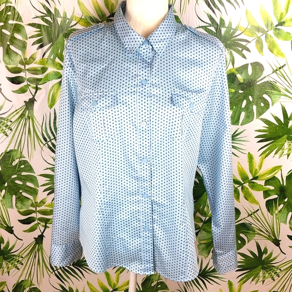 Liz Claiborne Blue Polka Dot Button Down Shirt (Size: X-Large)